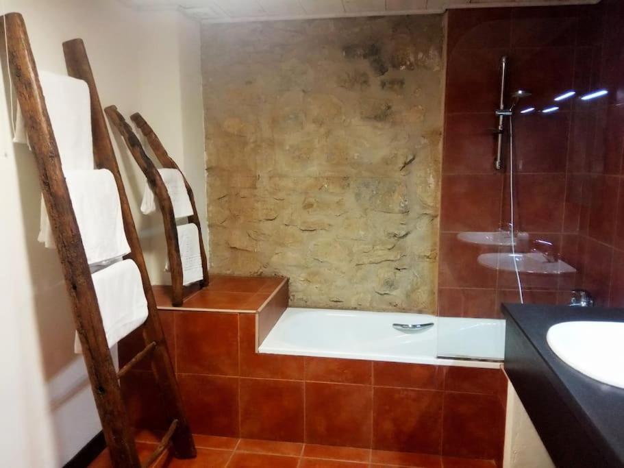 The Almond Tree Apartment Torre del Compte Ngoại thất bức ảnh