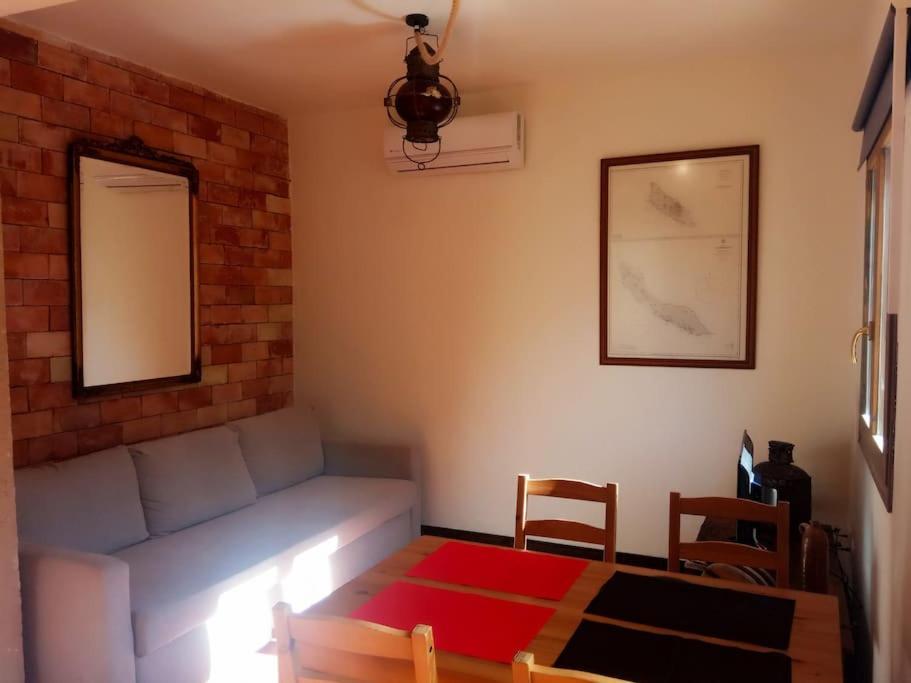 The Almond Tree Apartment Torre del Compte Ngoại thất bức ảnh